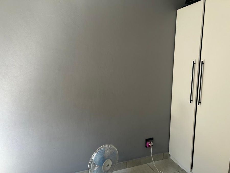 To Let 3 Bedroom Property for Rent in Braelyn Eastern Cape